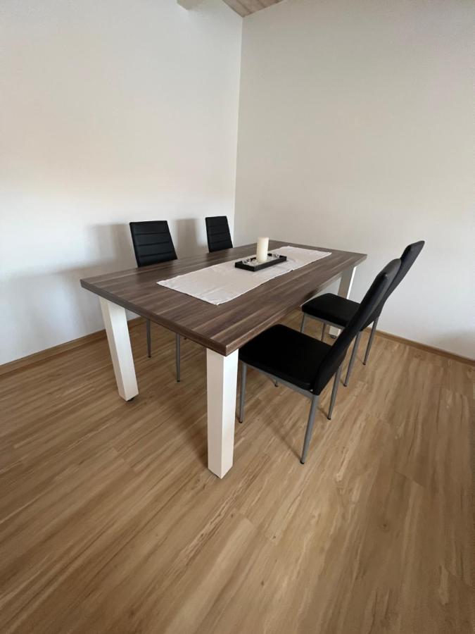 Mit Balkon Apartment Oberelsbach